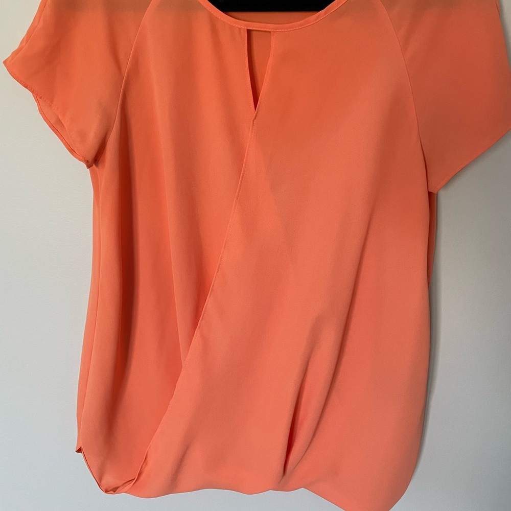 Orange Mossimo bubble hem short sleeve blouse with cross front